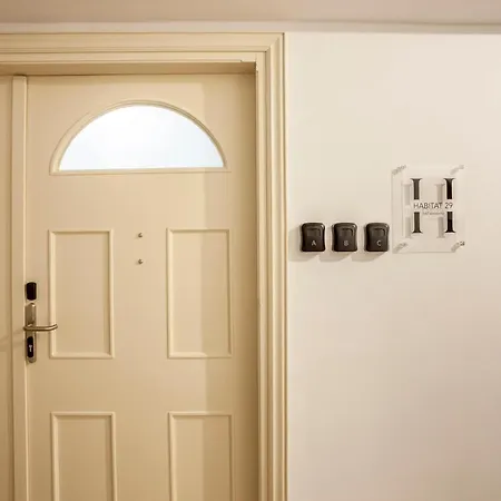 Habitat 29 C Apartment